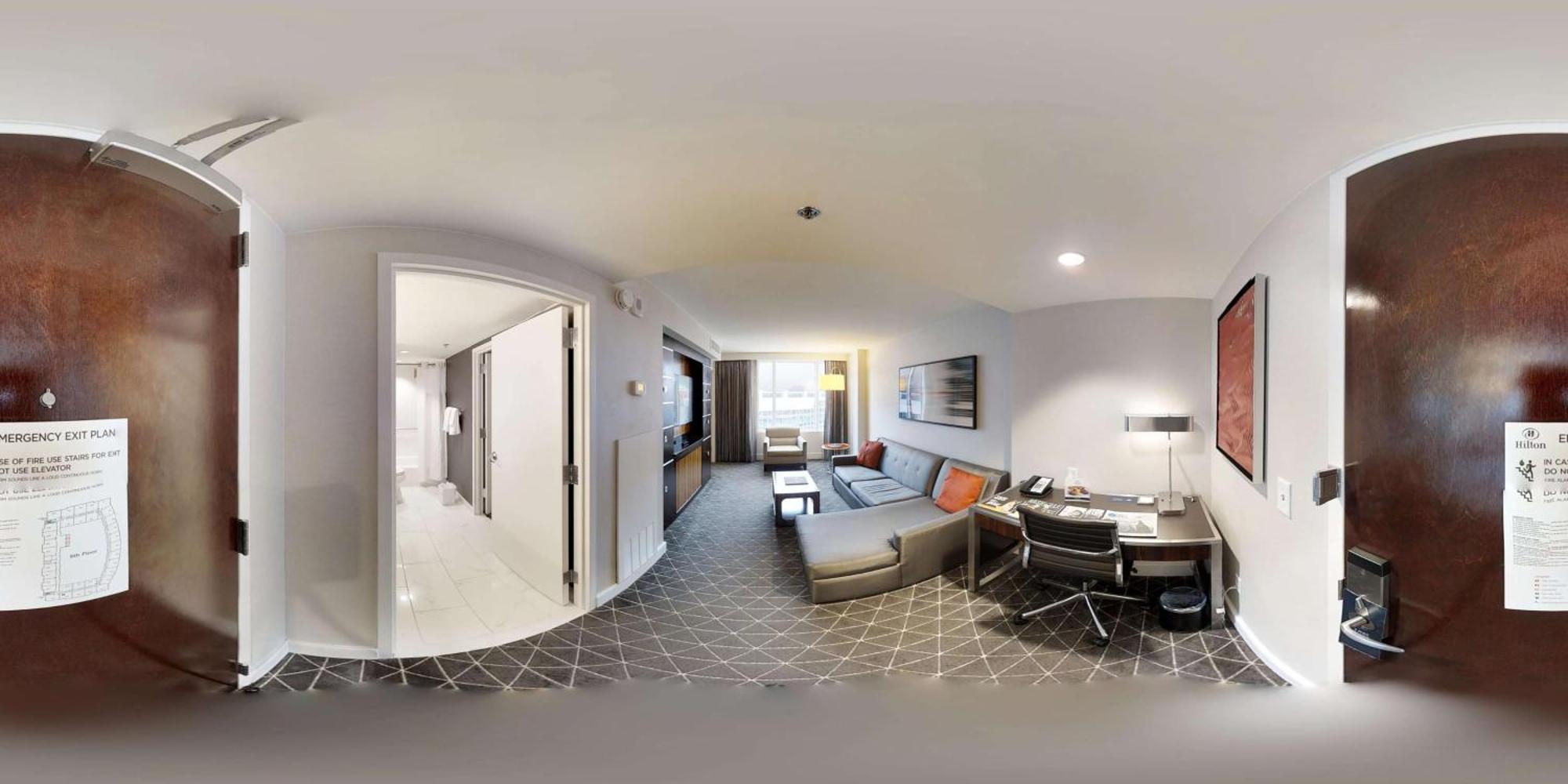 Hotel Hilton Downtown 4*